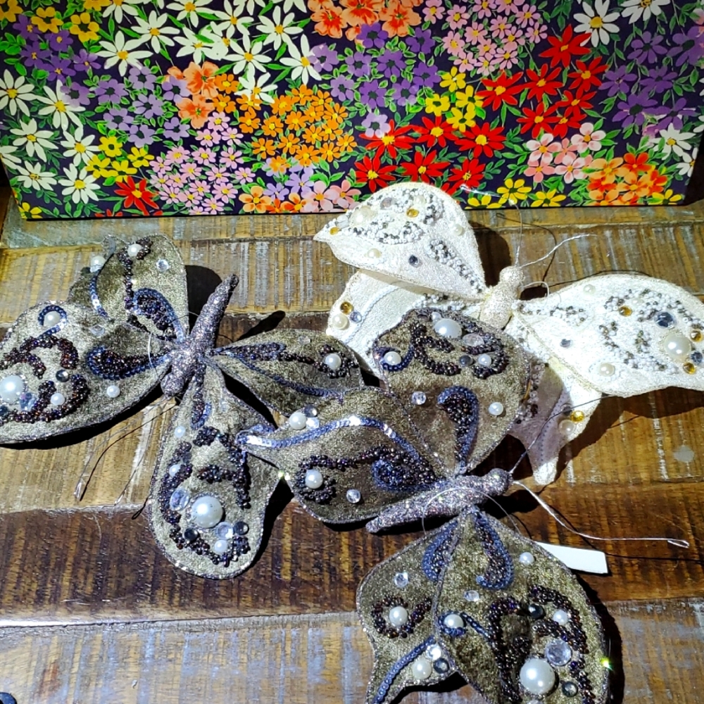 Beaded Butterflies with Clip‎ Decor Set - Picture 4 of 16